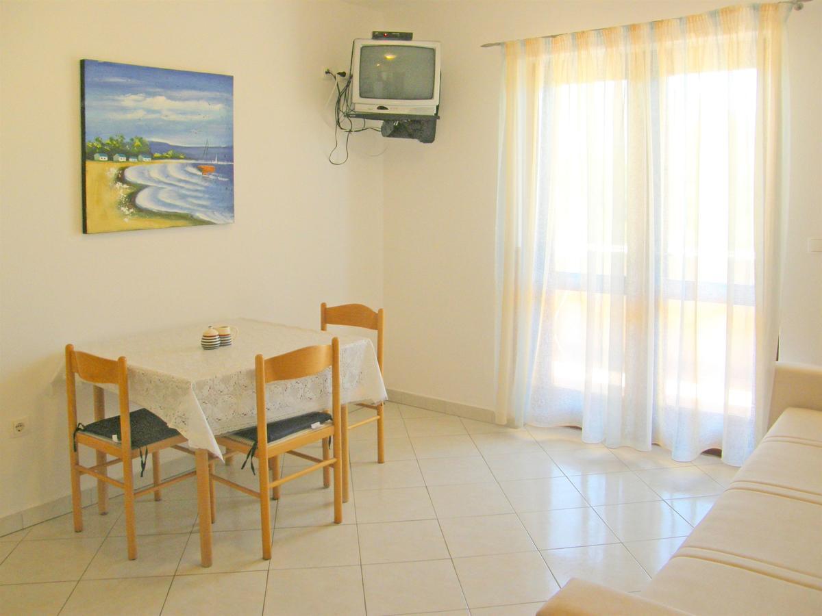 Apartments Rina Primošten Exterior foto
